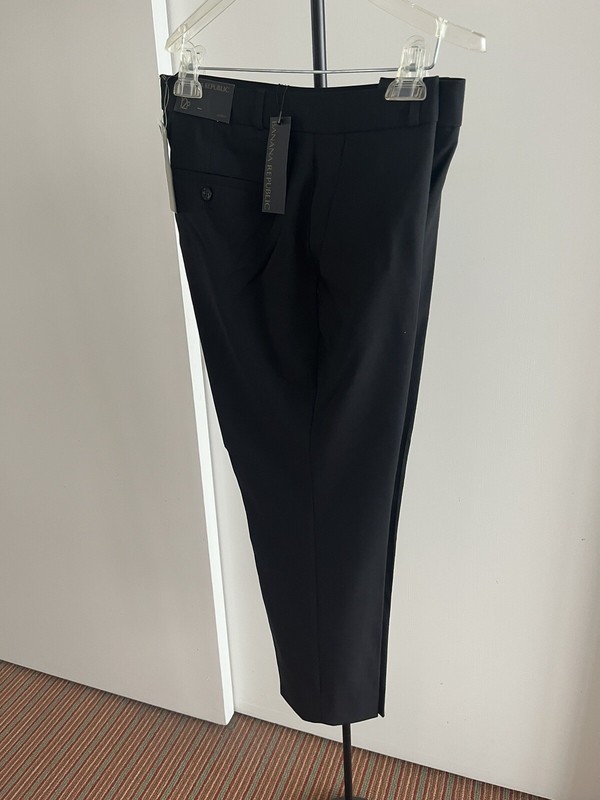 NWT BANANA REPUBLIC AVERY MID RISE STRAIGHT LEG FINE WOOL PANT 12P BLACK