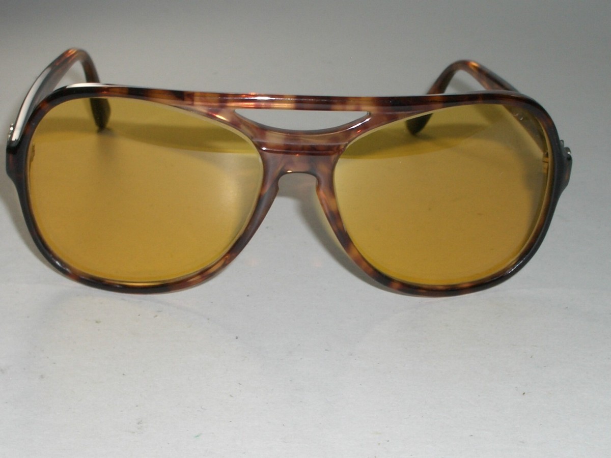 1960's VINTAGE B&L RAY BAN POWDERHORN TORTOISE ALL-WEATHER