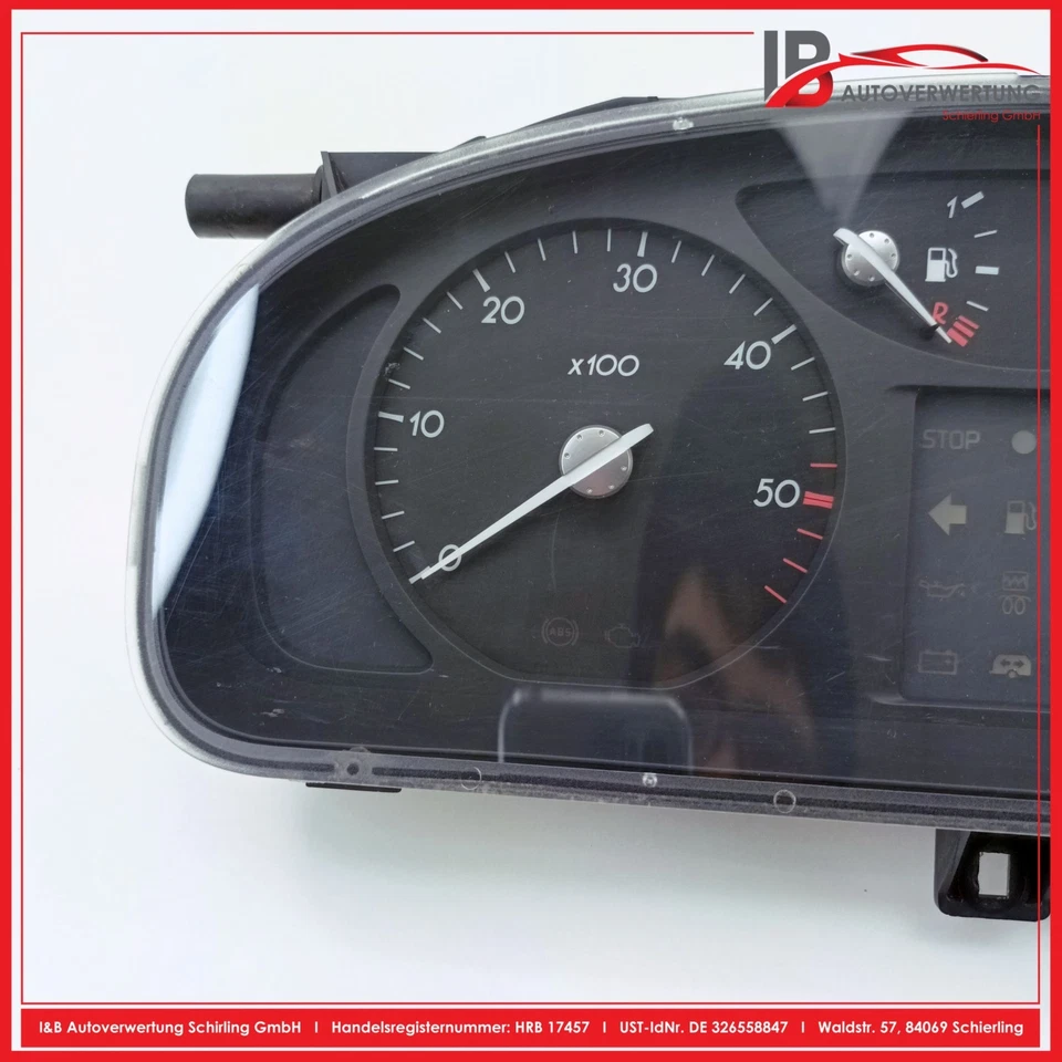 Cuadro de instrumentos velocímetro RENAULT LAGUNA II GRANDTOUR 1.9 DCI km: 202964 8200328436 Foto 2 de 4