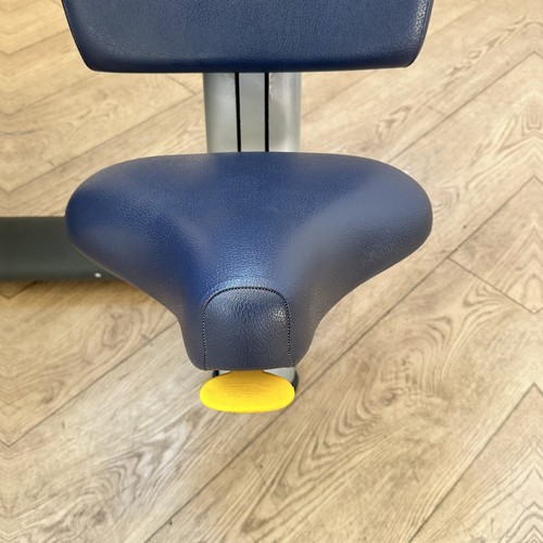 Technogym Selection Shoulder Press - Picture 8 of 18