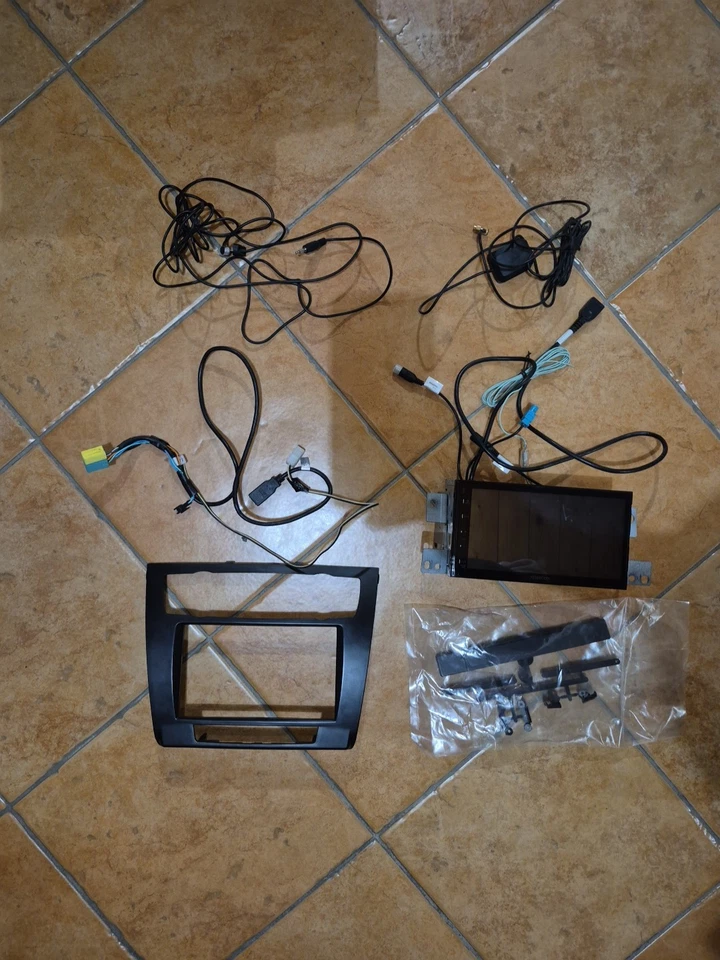 Kenwood DMX125DAB 6,8" Android Ricevitore Multimediale con Tuner Integrato -... - Immagine 3 di 4