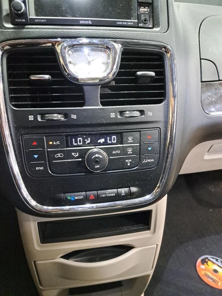 Control de temperatura/calentador/aire acondicionado trasero 2014 Town & Country Van Sku#4236895 Foto 2 de 4