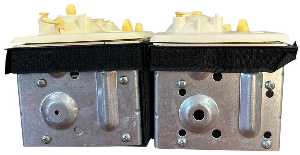 Lot Of 4 Medela Breast Pumps Motors Only Tested and Working Fast Ship - Image 4 of 4