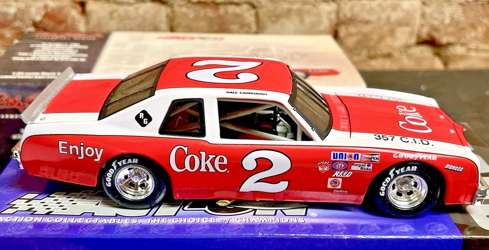 Dale Earnhardt #2 Coca-Cola 1980 Ventura Legendary Series 1:24 Acción Nascar Nuevo en caja Foto 3 de 4