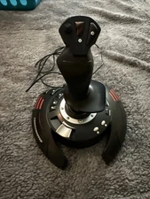 Thrustmaster T-Flight Stick x Joystick