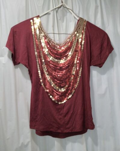 Body Central Lipstick Sequined Stretch Top Pullover Womens NWT Size Large