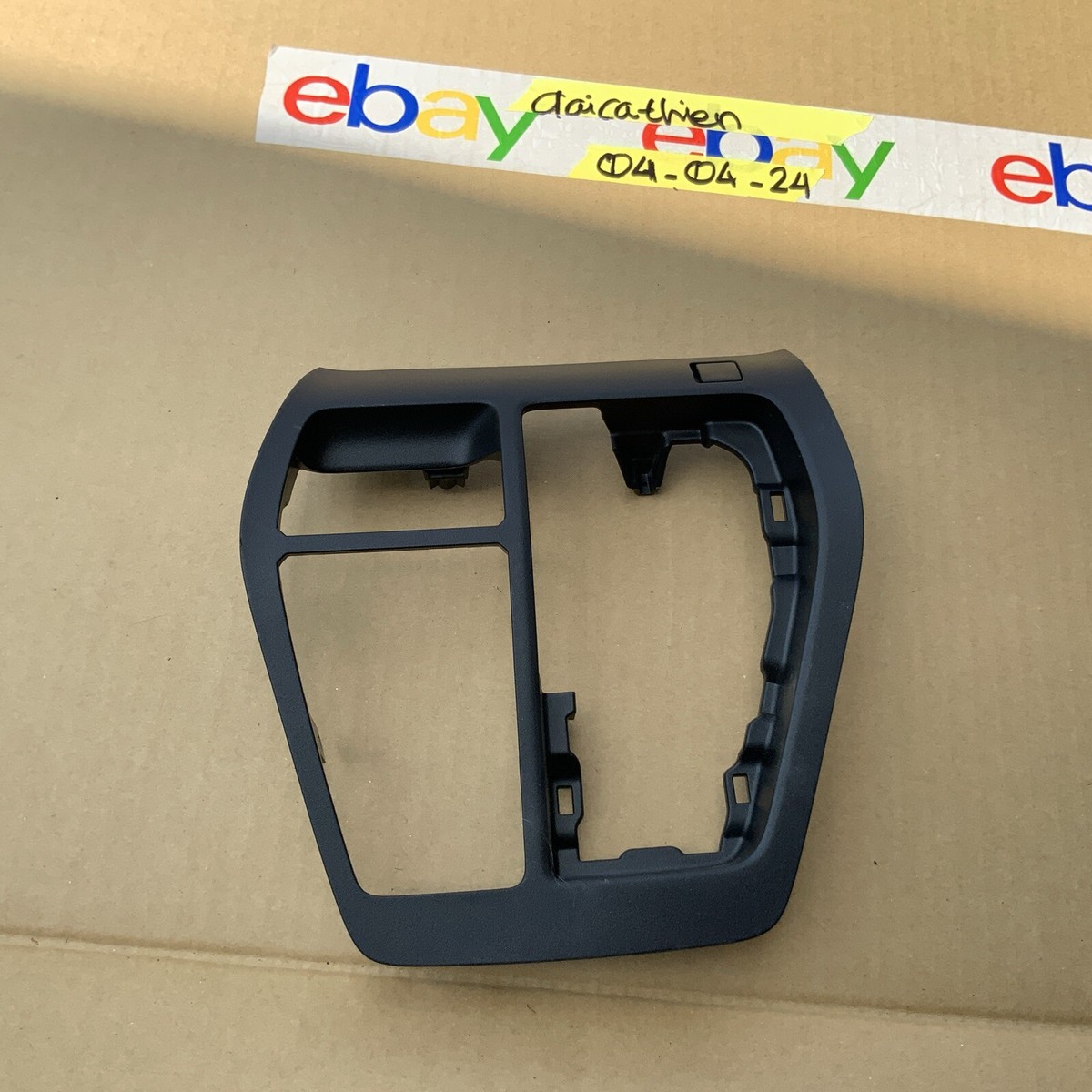2019-2024 Toyota Rav4 Shifter Bezel Console Upper Panel Trim Assy