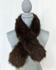 SPI 25 Sandy Pino International 100% Fox Renard Fur Red Tip Pull thru Scarf, NWT