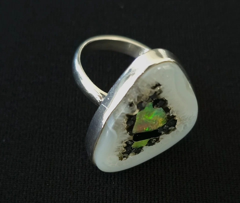 Уникальная агатовая жеода ручной работы с инкрустацией опалом: чистое серебро размер 10 - Изображение 4 из 4