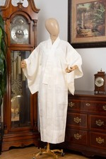 DEAR VANILLA JAPANESE JUBAN UNDERGOWN WOMEN'S KIMONO INNER ROBE GENUINE VINTAGE