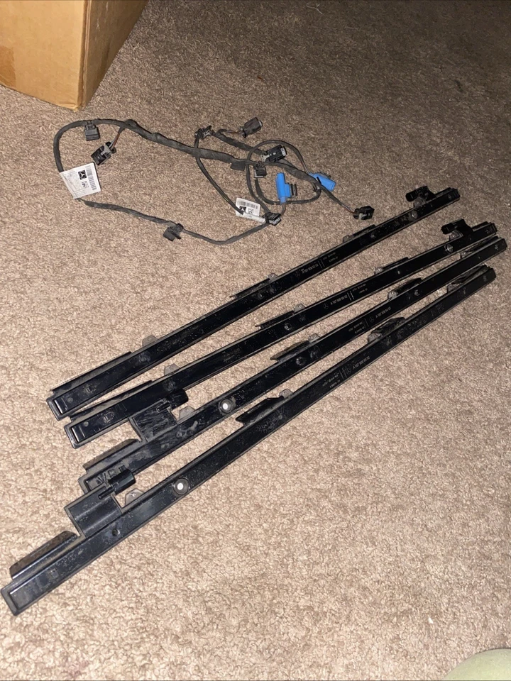 Mercedes-Benz GLE 350 All Four Step Entrance Lighta1679066602&64&63&65 - Image 4 of 4