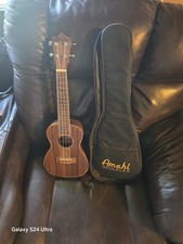 AMAHI UK-660C Koa Concert Ukulele w/Case Look At Pictures
