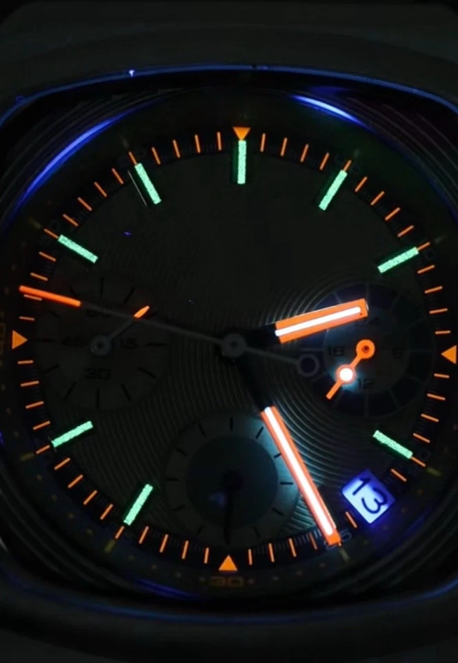 Reloj Brew Coffee Plata Verde Negro Cronógrafo Estilo Métrico Ciloa Cuarzo MVMT Foto 3 de 4