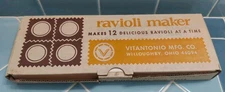 Vintage Vitantonio No.512 Ravioli Maker Willoughby Ohio Box & Instructions 