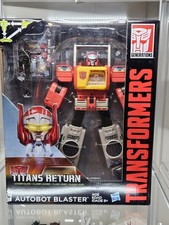 Transformers Titans Return Autobot Blaster & Twin Cast NEW SEALED