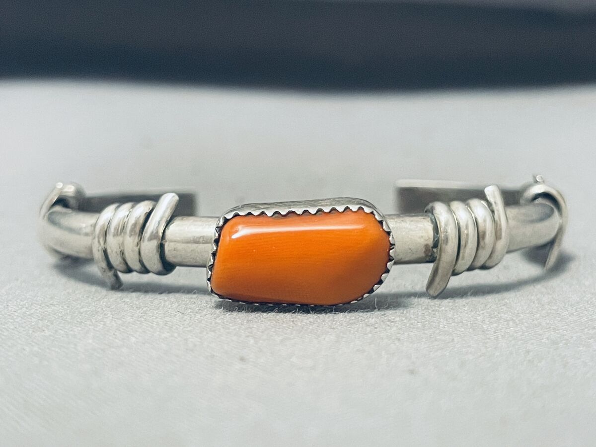 One Of The Finest Single Coral Vintage Native American Navajo Sturdy Sterling Silver Bracelet One Of The Finest Single Coral Vintage Native American Navajo Sturdy Sterling Silver Bracelet