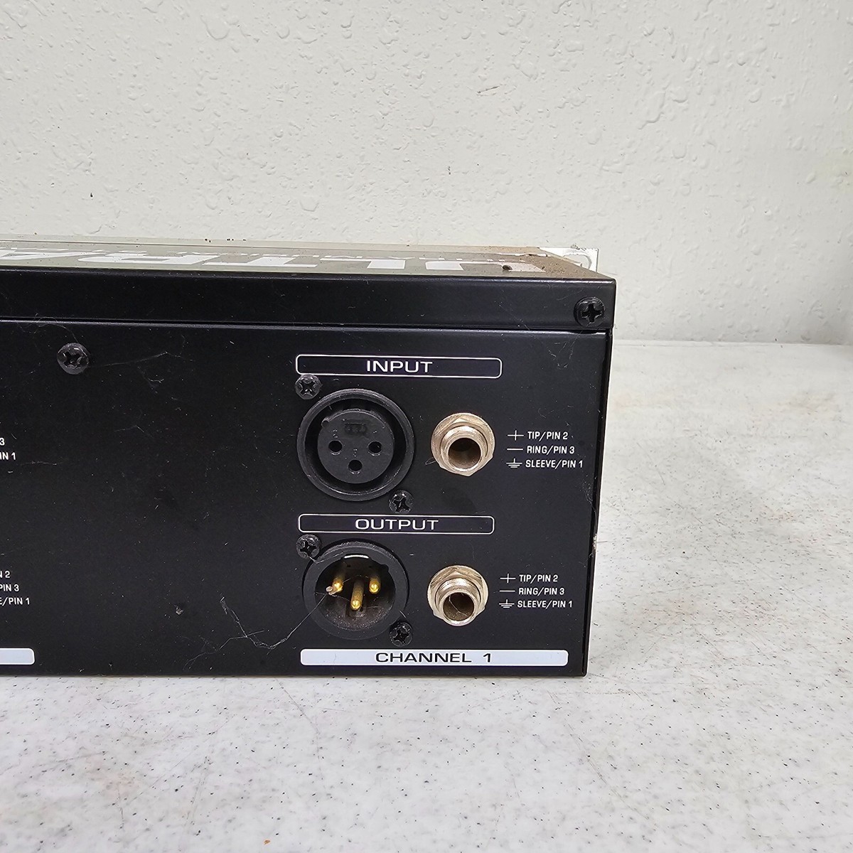 Behringer Ultragraph Pro Model GEQ3102 Dual 31-Band Stereo Behringer Ultragraph Pro Model GEQ3102 Dual 31-Band Stereo
