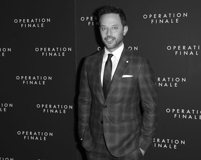 NICK KROLL 8x10 PHOTO *