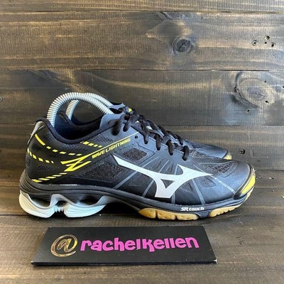 mizuno wave lightning 9