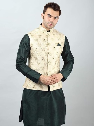 Men's Silk Blend Kurta & Churidar Pyjama With Ethnic Bundi Jacket | 3 In 1 | - Imagen 21 de 182