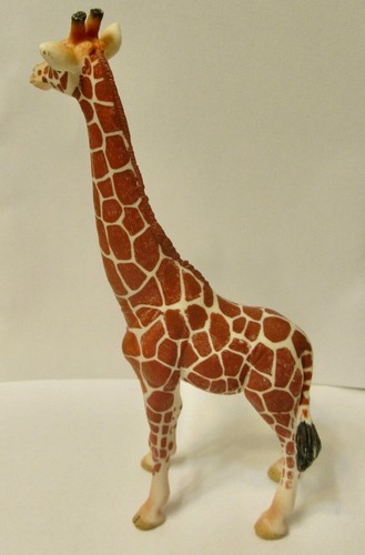 Schleich Adult Giraffe Animal Figurine ( 2015 ) 7" Tall - Picture 4 of 8
