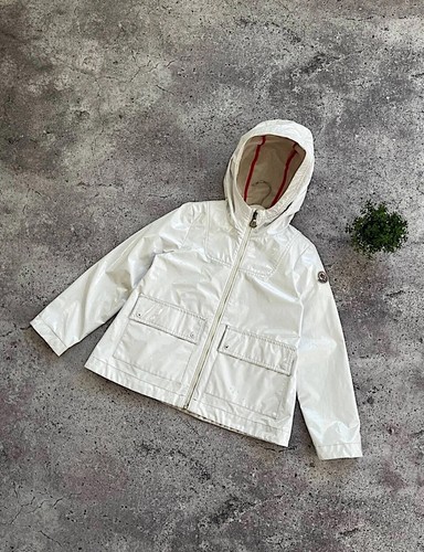 Children's lightweight jacket with a hood from Moncler, color white size 8 (130) - Picture 2 of 19