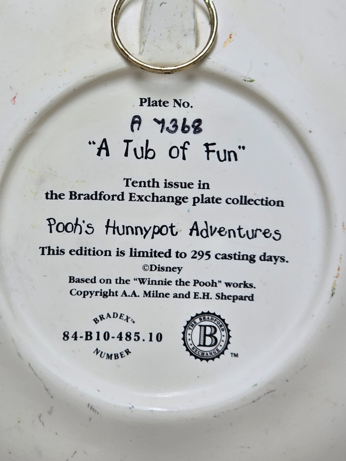 Set of 5 Winnie the Pooh Numbered Bradford Exchange "Book"  Wall Hangers