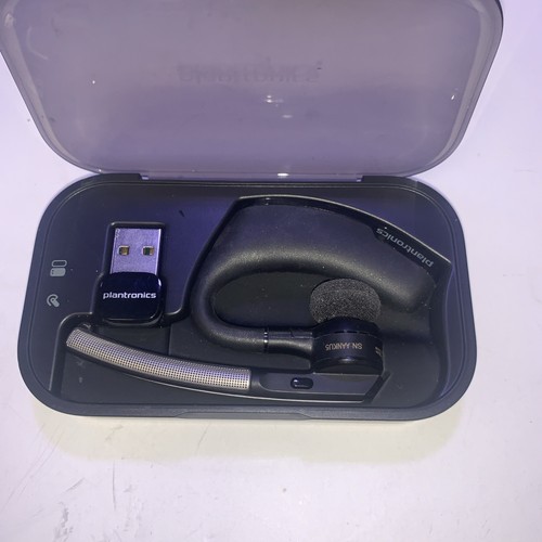 Casque Bluetooth Plantronics Voyager Legend + étui de charge - Photo 2 sur 2