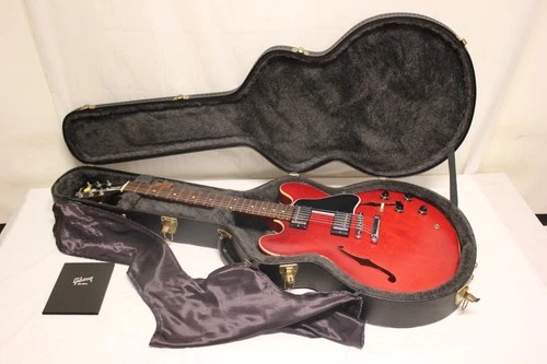 Gibson ES-335 Custom Shop Electric Guitar w/Case - Satin Cherry