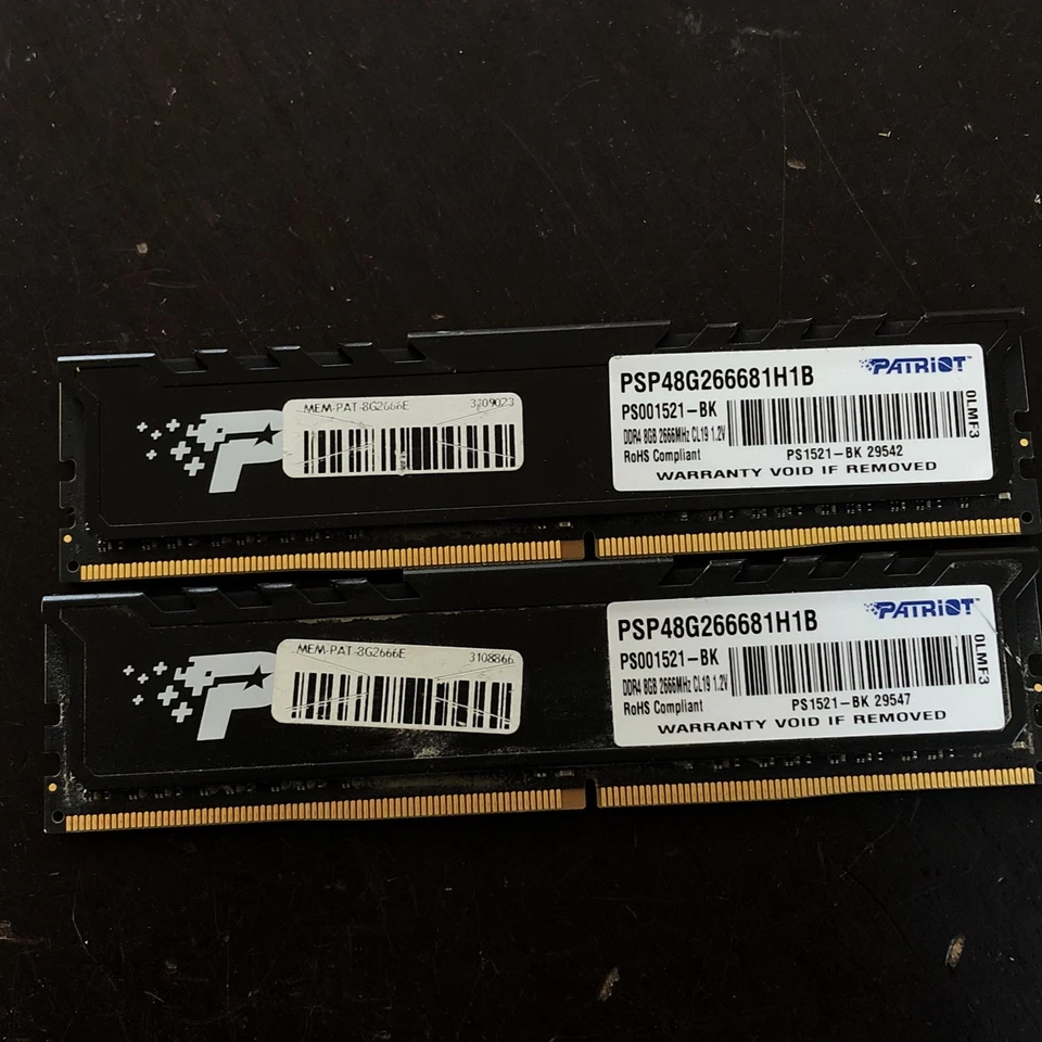 Patriot 16GB (2x8GB) PC4-21300 DDR4-2666 Heatsink Desktop RAM (PSP48G266681H1B) - Image 2 of 3