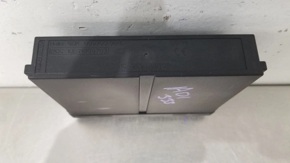 14 CHEVY CORVETTE C7 THEFT LOCKING KEYLESS ENTRY RECEIVER 23173026 - Image 2 of 4