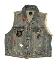 Vintage Young Ladies Jean Jacket Vest Embellished Lace Jewelry Flower Large