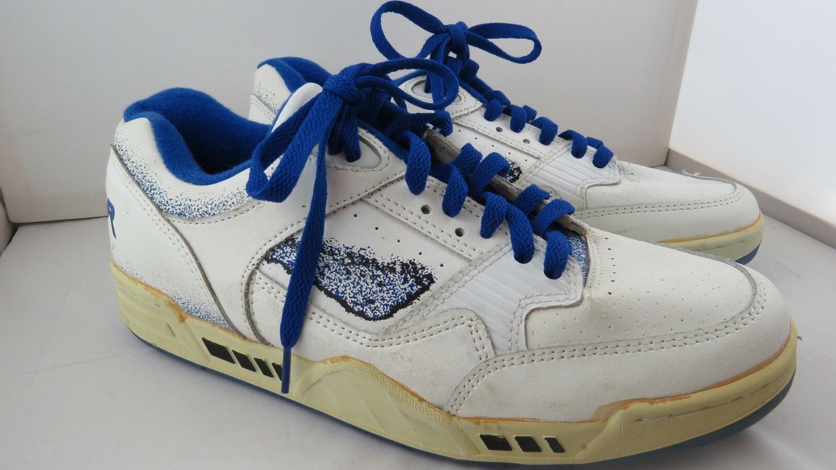 L.A. Gear Shoes (Vintage) - MVP Regulators in Blue Colourway L.A. Gear Shoes (Vintage) - MVP Regulators in Blue Colourway
