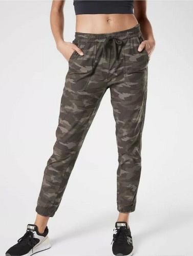 ATHLETA 2 Camo Farallon Jogger (XS 