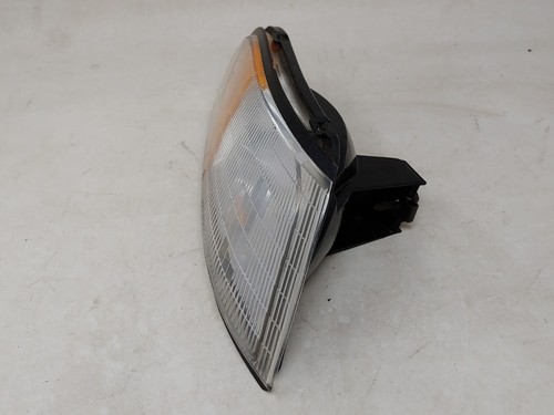1990 91 92 93 1994 Chevy Lumina Right Passenger Turn Signal Corner Light OEM - Picture 5 of 7
