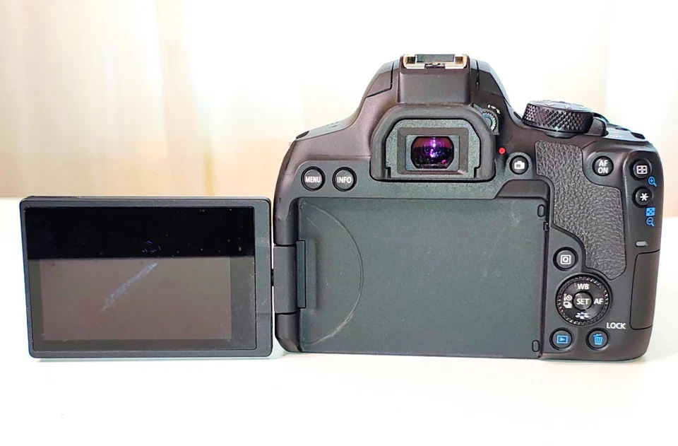 Canon EOS 850D, photo 4 of 5