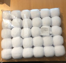 30 Stück weiche Plüsch Schneekugeln - weiße Kunstschnee Ornamente - Indoor Weihnachtsdeko