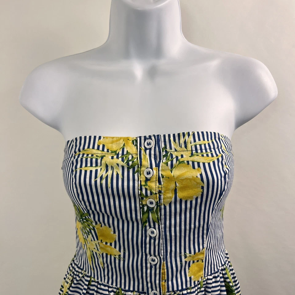 Vestido Bebop para mujer mediano sin tirantes por encima de la rodilla a rayas floral con botones Foto 2 de 4