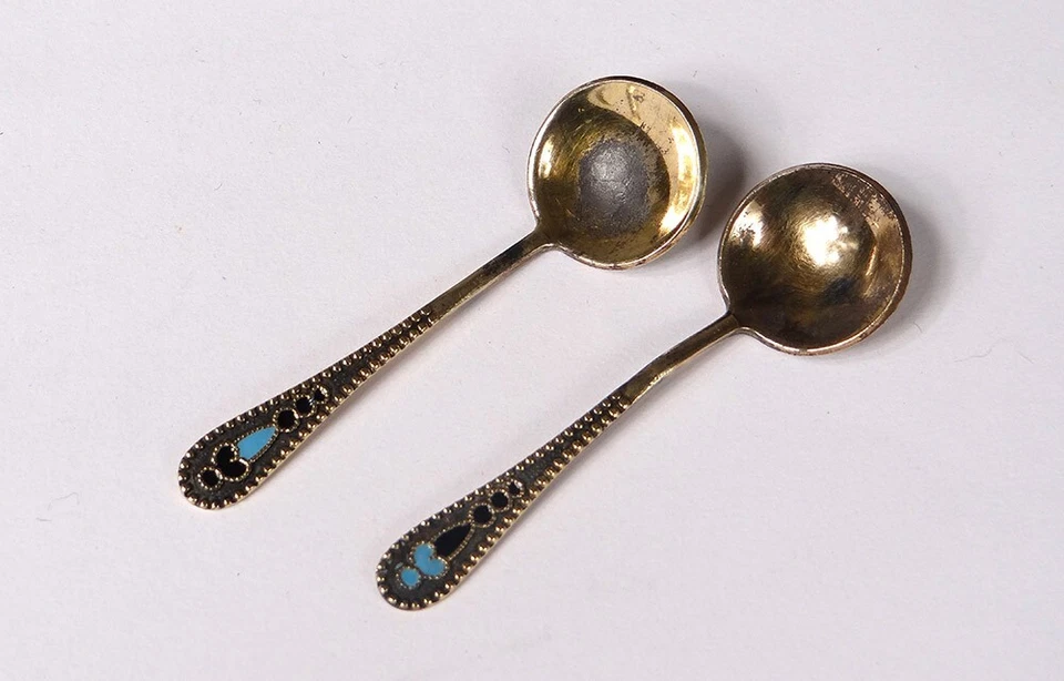 Paire petites cuillères à sels argent vermeil russe émaux XXème siècle - Photo 1/1