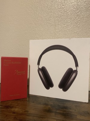 Apple AirPods Max And Baccarat 540