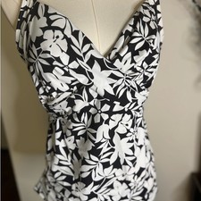 Lands' End Black and White Floral Flutter Tankini NWOT