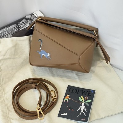 Loewe Pre-Owned Authentic Satchel Free Tracked Shipping