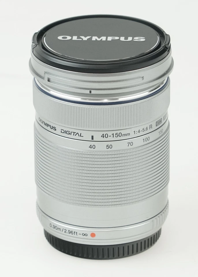 Lente Olympus M. Zuiko Digital ED 40-150 mm f/4,0-5,6R (plateada)