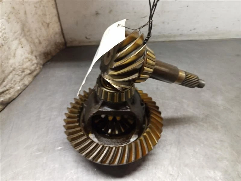 3.23 Ratio Rear Ring Gear/Pinion from 1983 Dodge Ram Charger 7979551 - Image 2 of 4