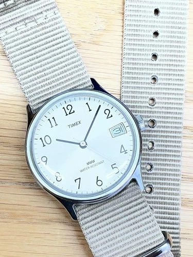 Vintage 1992 Men’s Timex Marlin 34 MM Windup Watch with date - Great Price