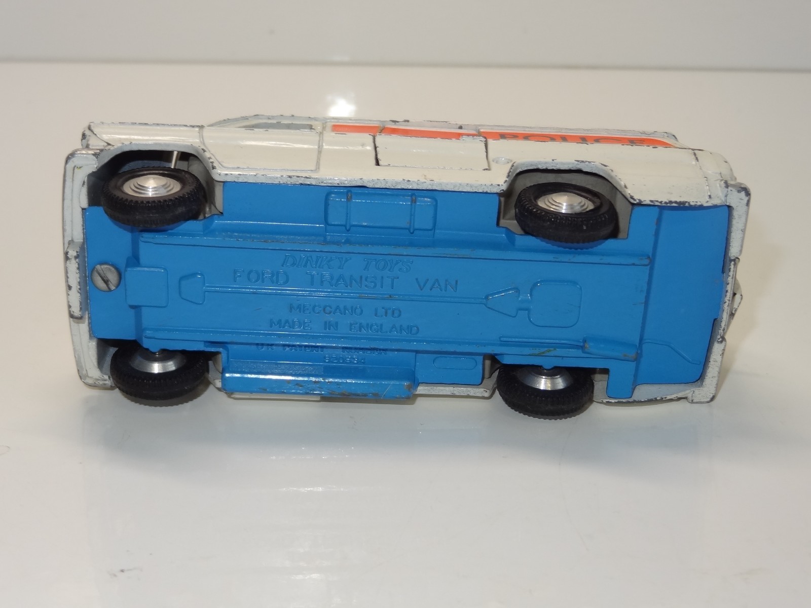 DINKY 287 FORD TRANSIT MK1 POLICE ACCIDENT UNIT VAN (415) thumbnail 10