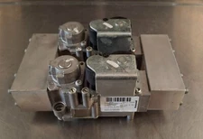 Honeywell double Gas Valve WASCOMAT TD75 , P/N:  VK4105A, 487181689   [USED]