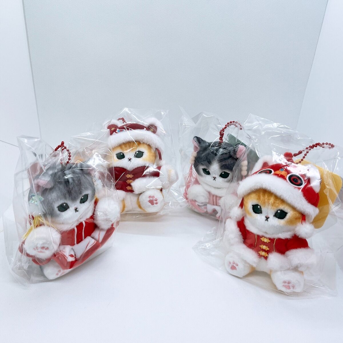 人気ブランドバ40代 Set of 4 Mofusand Chinese Clothing Cat Mascot Ball Chain シュタイフ社