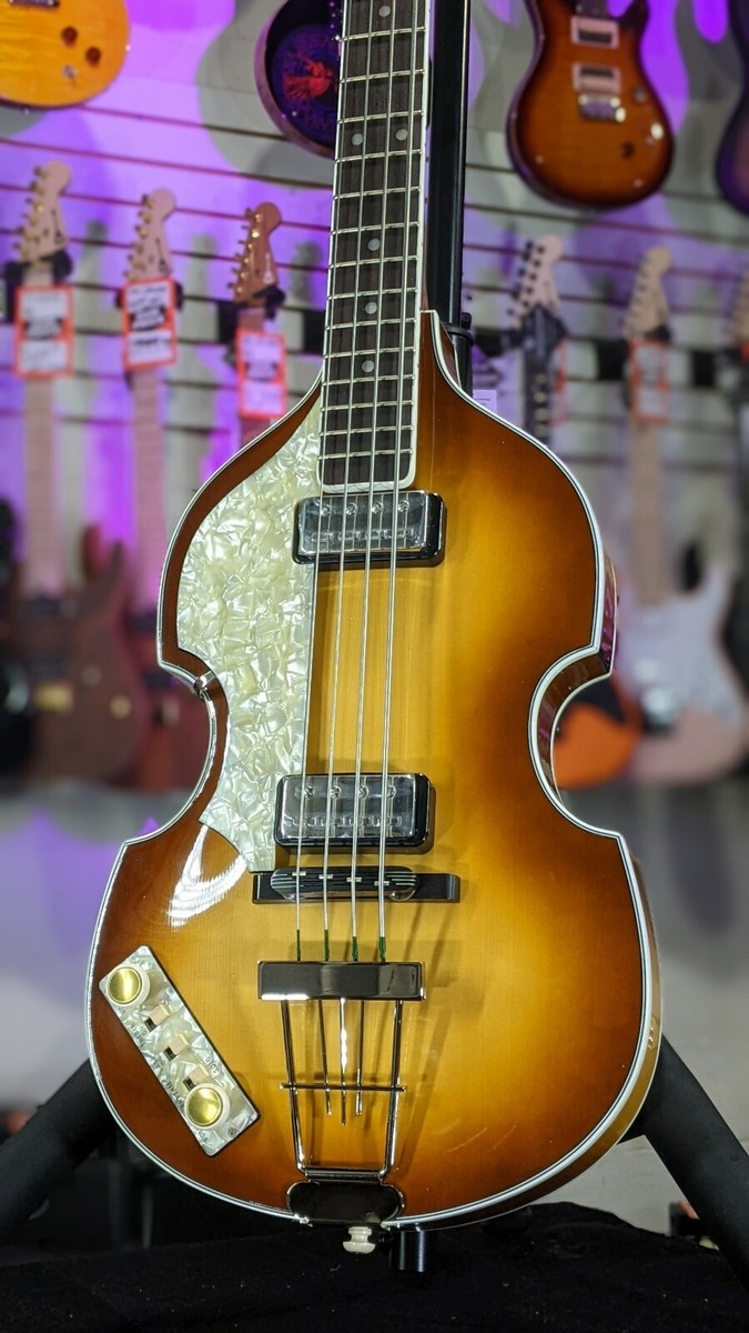 Hofner Left Handed Violin Bass 500 Sunburst w/ Case Hofner Left Handed Violin Bass 500 Sunburst w/ Case
