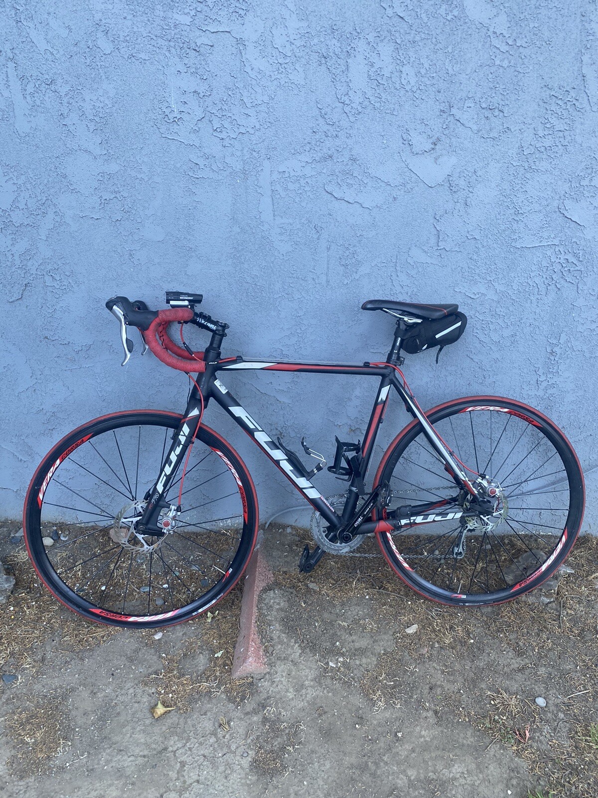 Fuji Cross 1.5 Cyclocross Medium Size Bike